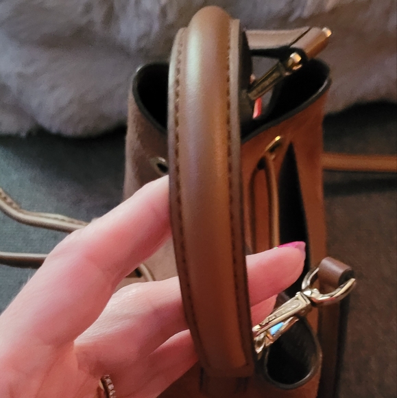 Michael Kors Brown Crossbody Bag - Picture 3 of 7